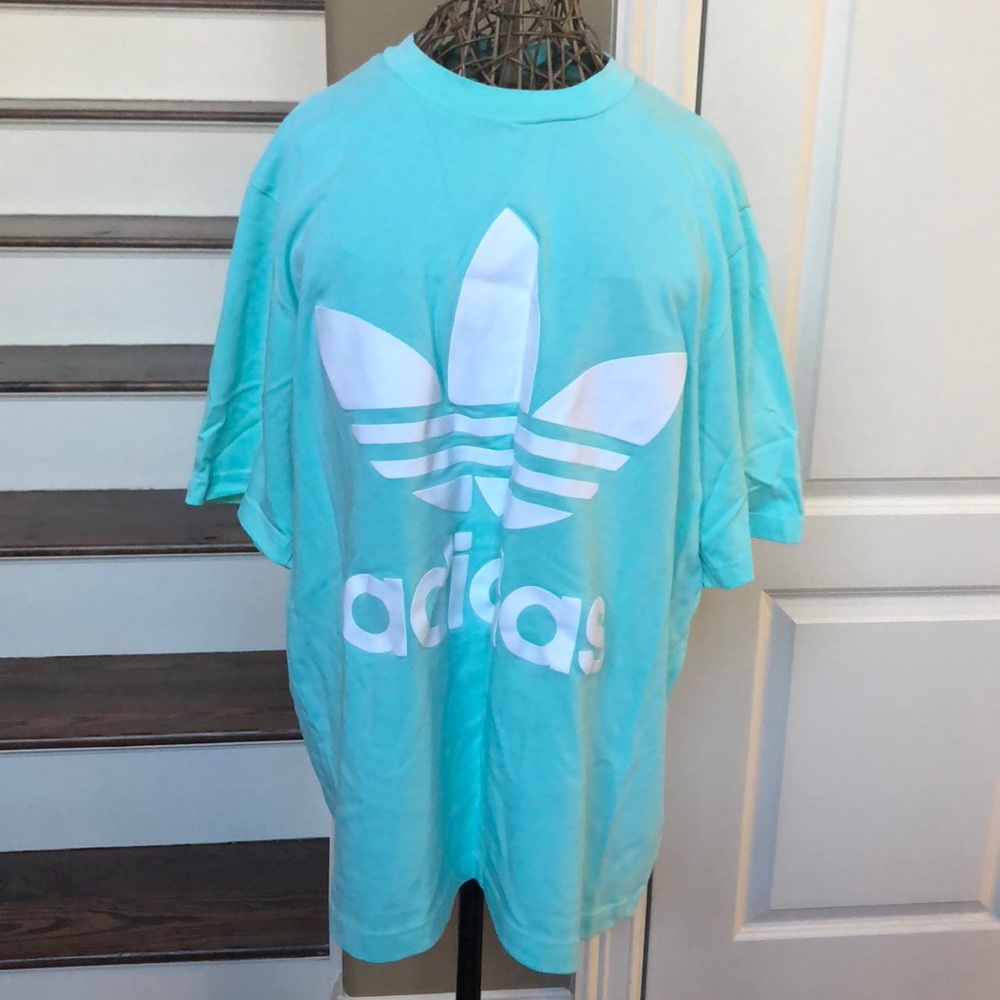 Oversized Adidas
